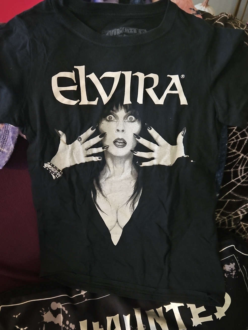 1Kreepsville 666 Elvira Tshirt, Unisex Men Size Extra Small, Women Small